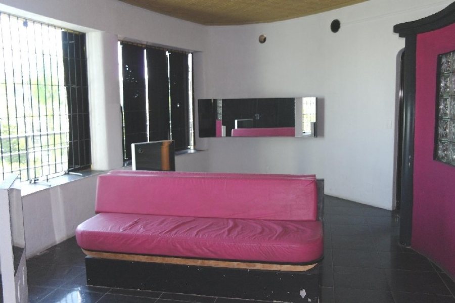 Predio com 1296m², 3 dormitórios, no bairro De Lazzer em Caxias do Sul para Comprar