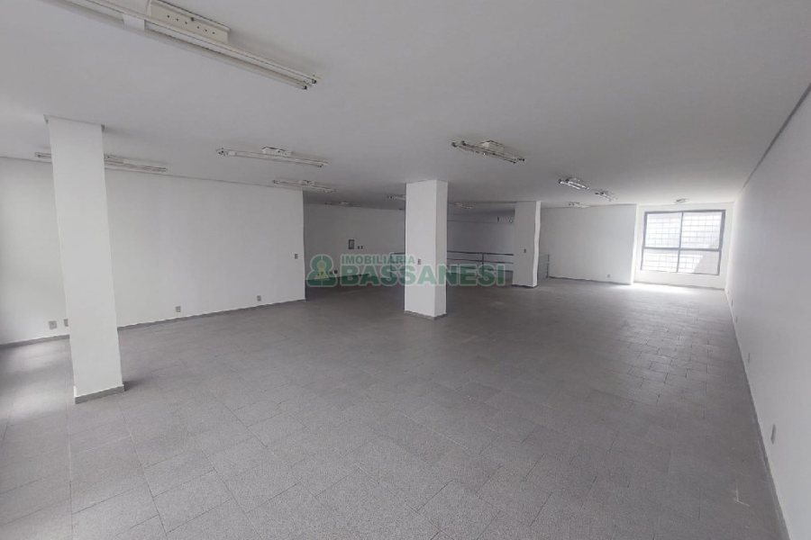 Loja com 376m², no bairro Centro em Caxias do Sul para Alugar