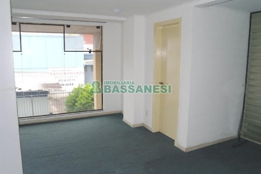 Loja com 57m², no bairro Centro em Caxias do Sul para Alugar