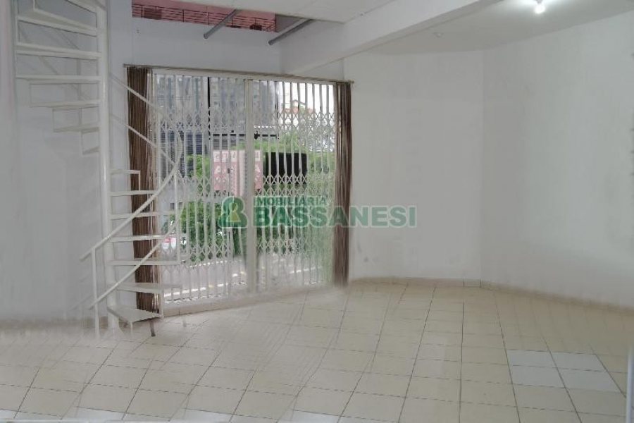 Loja com 57m², no bairro Centro em Caxias do Sul para Alugar