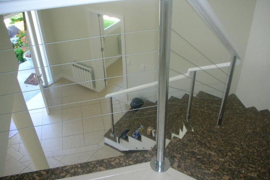 Casa com 400m², 3 dormitórios, 3 vagas, no bairro Jardim América em Caxias do Sul para Comprar