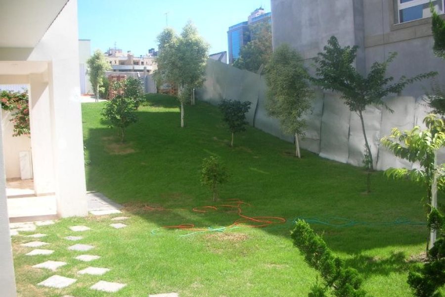 Casa com 400m², 3 dormitórios, 3 vagas, no bairro Jardim América em Caxias do Sul para Comprar