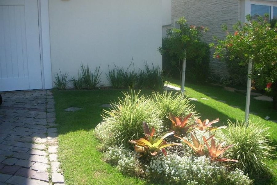 Casa com 400m², 3 dormitórios, 3 vagas, no bairro Jardim América em Caxias do Sul para Comprar