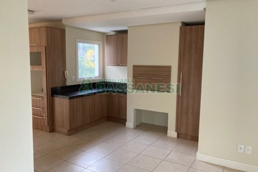 Casa com 400m², 3 dormitórios, 3 vagas, no bairro Jardim América em Caxias do Sul para Comprar